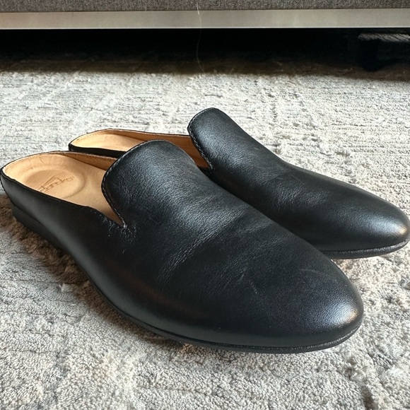 Dansko Lexie Slip-On Black Leather Mule Comfortable Flat Shoes with Arch Support - Picture 6 of 8